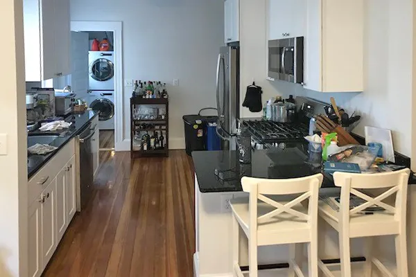 3 bed, 1.5 bath apartment for rent at 17 Ashland St Unit 01, Spring Hill — photo 2 of 4