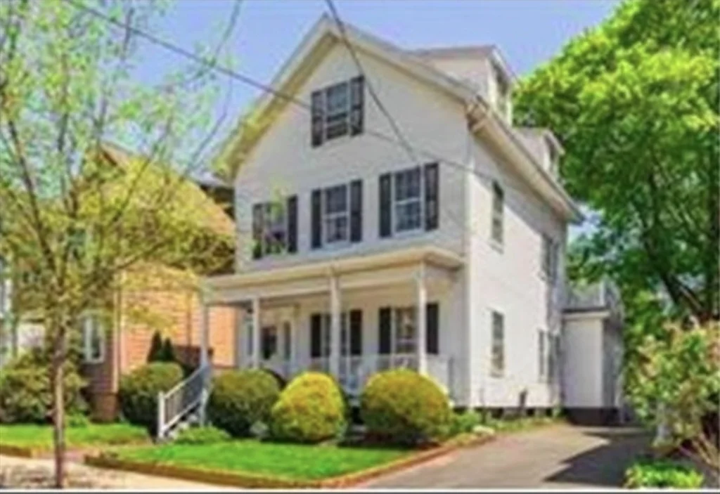 2 bed, 1 bath apartment for rent at 17 Ashland St Unit 1, Medford — photo 11 of 11