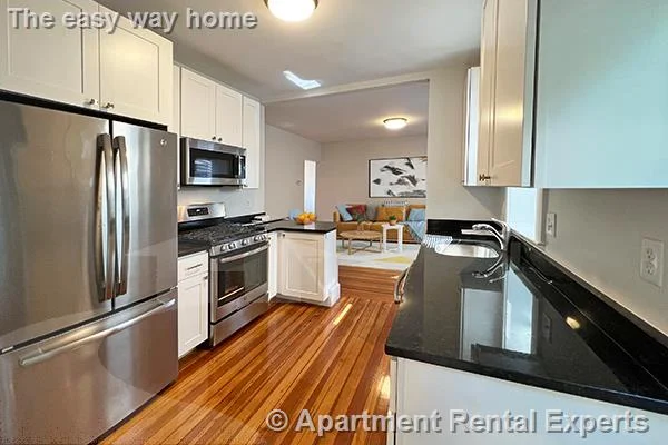 3 bed, 1 bath apartment for rent at 17 Ashland St Unit 2, Porter Square — photo 3 of 10