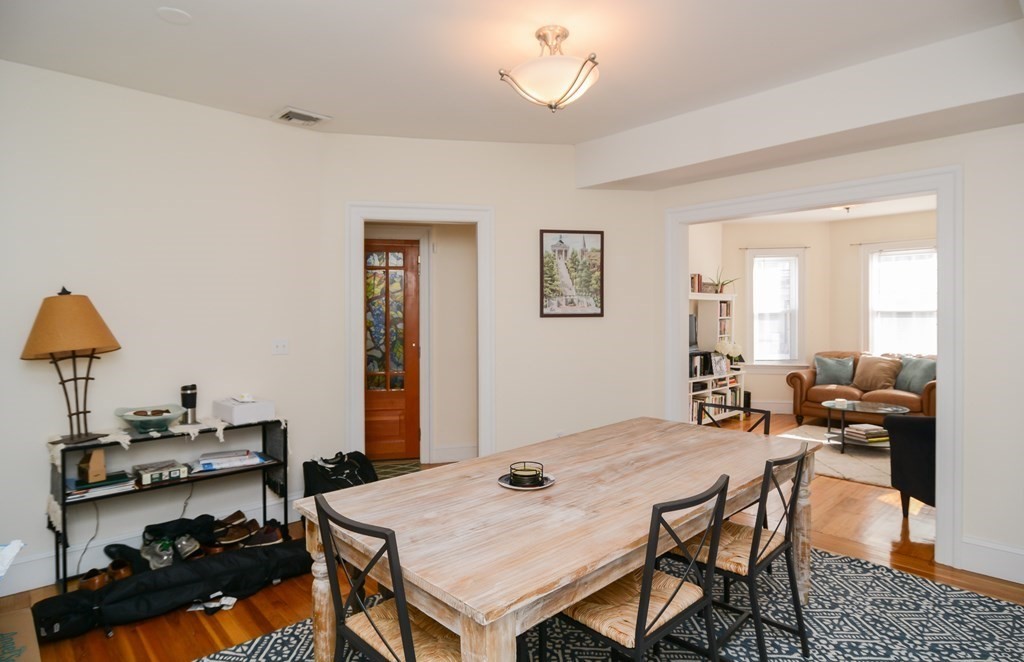 2 bed, 1.5 bath apartment for rent at 17 Athens St Unit 3, Riverside — photo 12 of 21