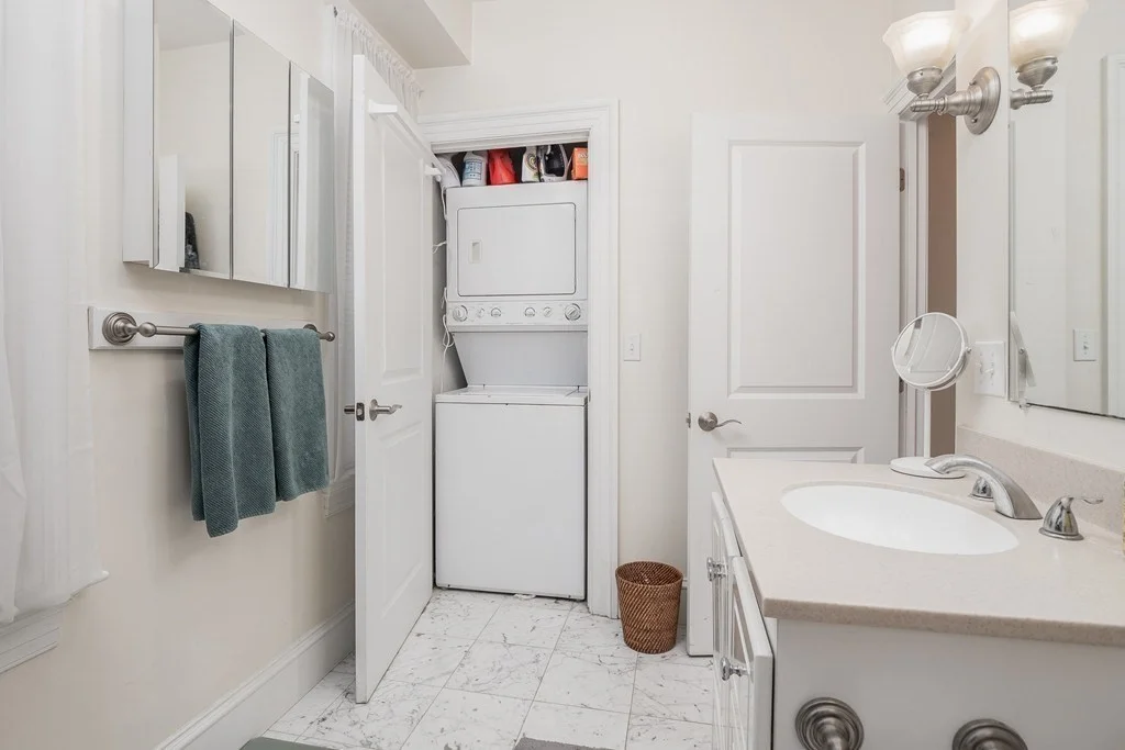 2 bed, 1 bath apartment for rent at 17 Athens Unit 1, Riverside — photo 18 of 25