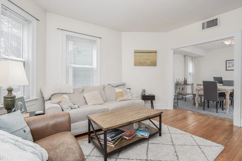 2 bed, 1 bath apartment for rent at 17 Athens Unit 1, Riverside — photo 4 of 25