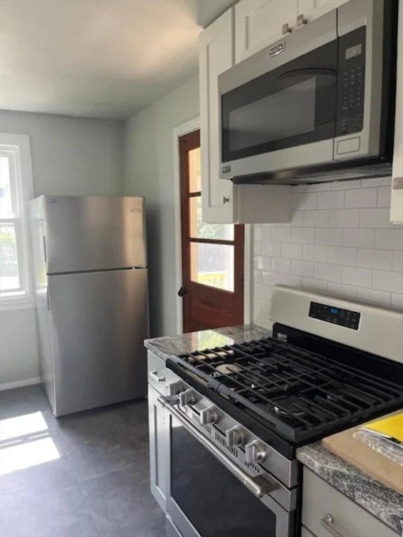 2 bed, 1 bath apartment for rent at 17 Atherton Unit 1, Ayer — photo 5 of 7