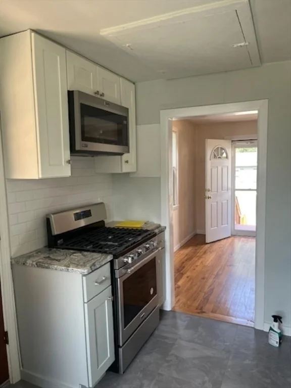 2 bed, 1 bath apartment for rent at 17 Atherton Unit 1, Ayer — photo 6 of 7