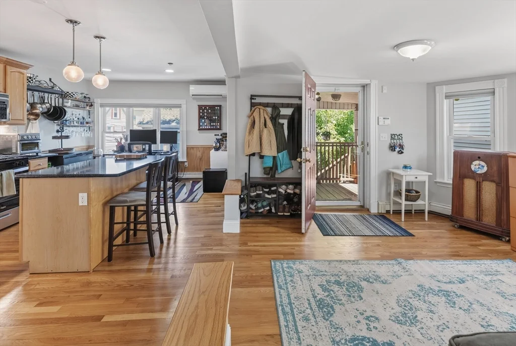 2 bed, 2 bath apartment for rent at 17-B Bonair St Unit 17B, East Somerville — photo 4 of 21