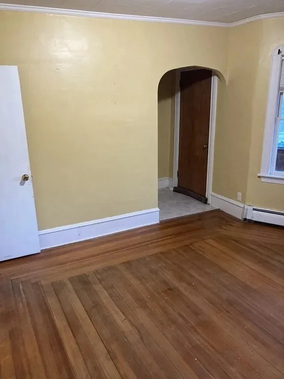 2 bed, 1 bath apartment for rent at 17 Bardsley St Unit 2, Fall River — photo 4 of 10