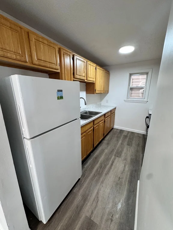 5 bed, 1 bath apartment for rent at 17 Bassett St Unit A, Lowell — photo 17 of 20