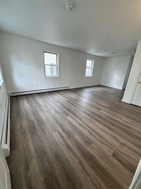 5 bed, 1 bath apartment for rent at 17 Bassett St Unit A, Lowell — photo 19 of 20