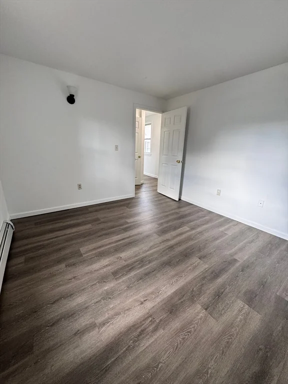 5 bed, 1 bath apartment for rent at 17 Bassett St Unit A, Lowell — photo 2 of 20
