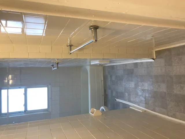 2 bed, 1 bath apartment for rent at 17 Bay St Unit 2L, Riverside — photo 7 of 8