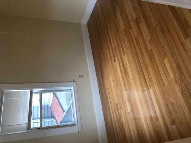 2 bed, 1 bath apartment for rent at 17 Bay St Unit 2L, Riverside — photo 1 of 8