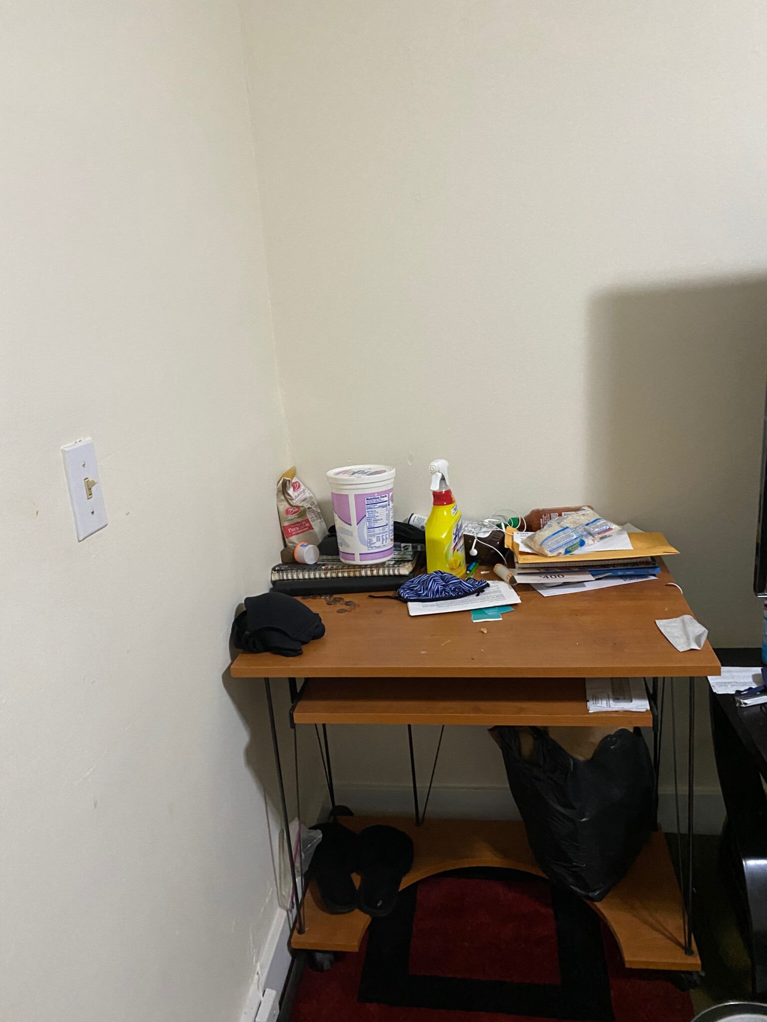 2 bed, 1 bath apartment for rent at 17 Bay St Unit 2R, Riverside — photo 4 of 8