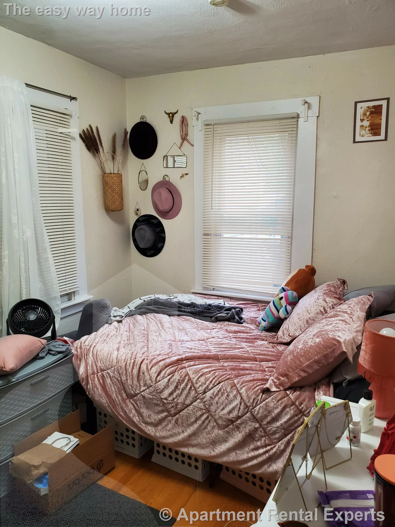 2 bed, 1 bath apartment for rent at 17 Bay St Unit 3L, Riverside — photo 6 of 11