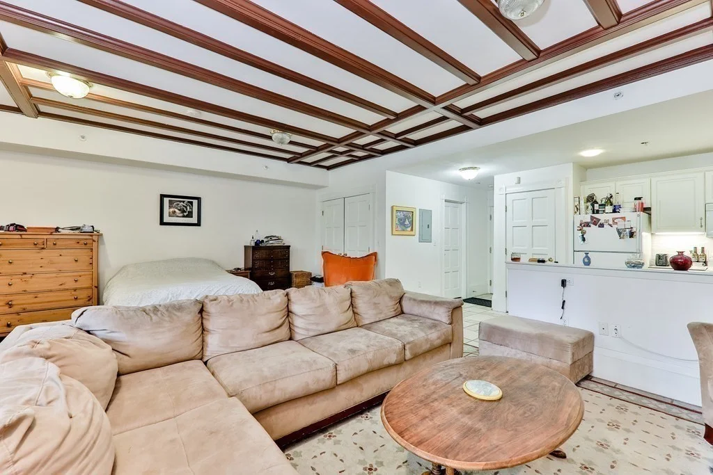 Studio bed, 1 bath apartment for rent at 17 Bay State Rd Unit G, Fenway — photo 1 of 6