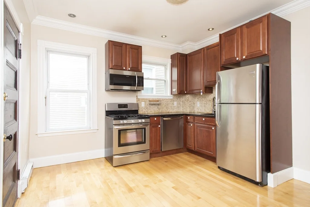 3 bed, 1 bath apartment for rent at 17 Bellflower St Unit 3, Dorchester — photo 1 of 13