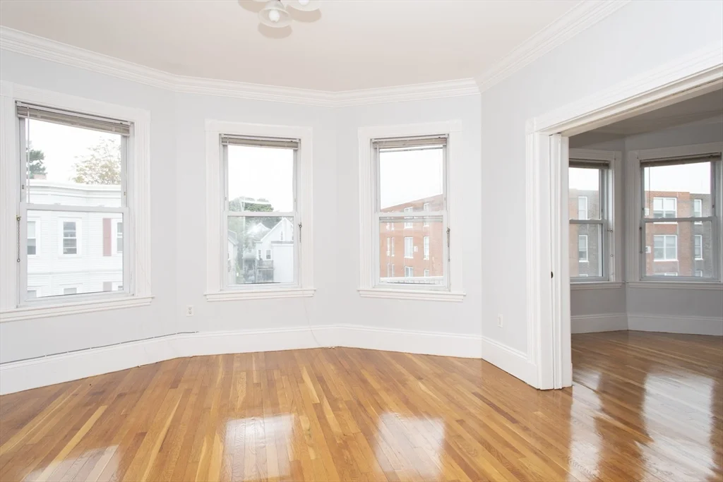 3 bed, 1 bath apartment for rent at 17 Bellflower St Unit 3, Dorchester — photo 11 of 13