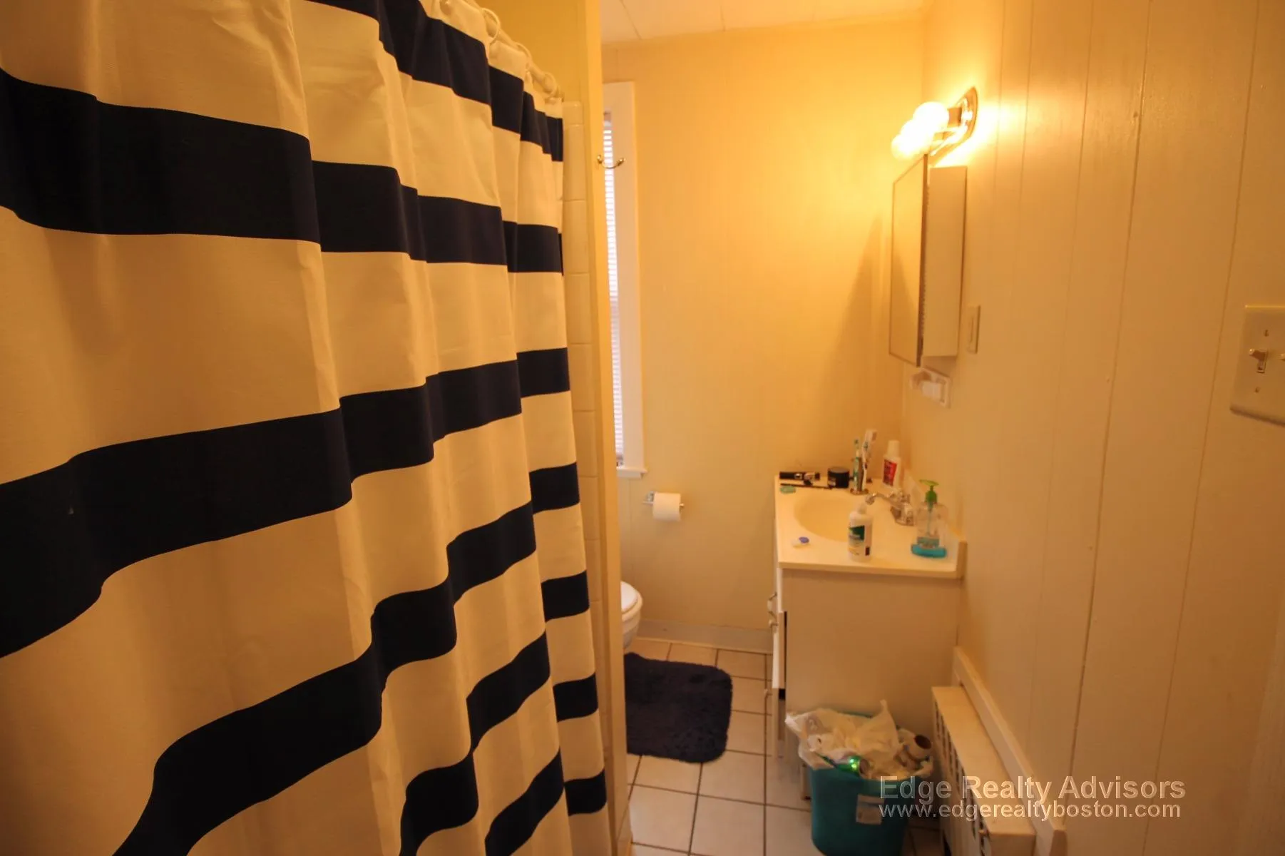 5 bed, 4+ bath apartment for rent at 17 Bennett St Unit 1, Brighton — photo 9 of 13
