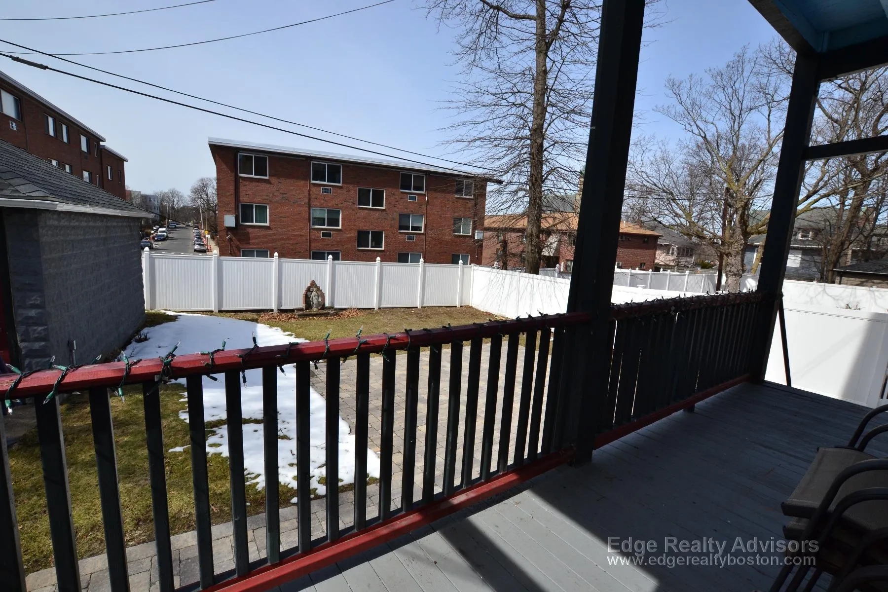3 bed, 1.5 bath apartment for rent at 17 Bentley St Unit 1, Oak Square — photo 8 of 11