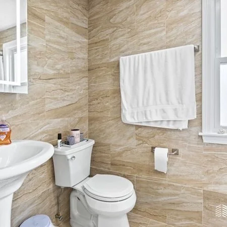 2 bed, 1 bath apartment for rent at 17 Bolton St Unit 17, Somerville — photo 16 of 18