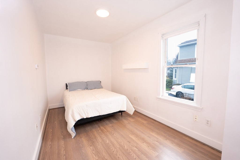 3 bed, 1 bath apartment for rent at 17 Boscobel St Unit 1, Braintree — photo 10 of 14
