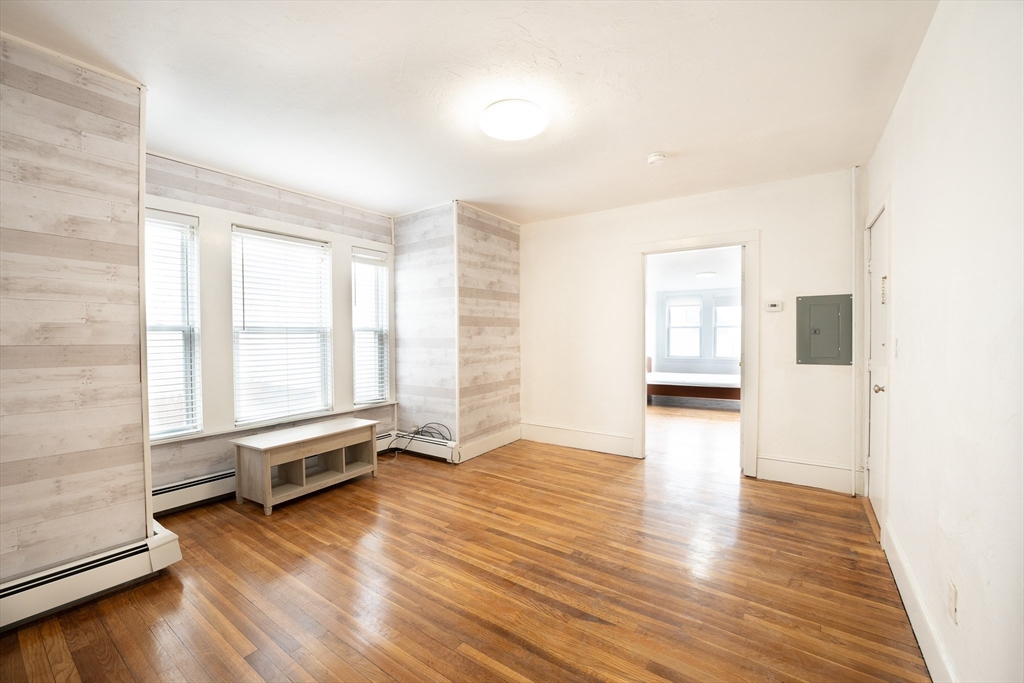 3 bed, 1 bath apartment for rent at 17 Boscobel St Unit 1, Braintree — photo 7 of 14