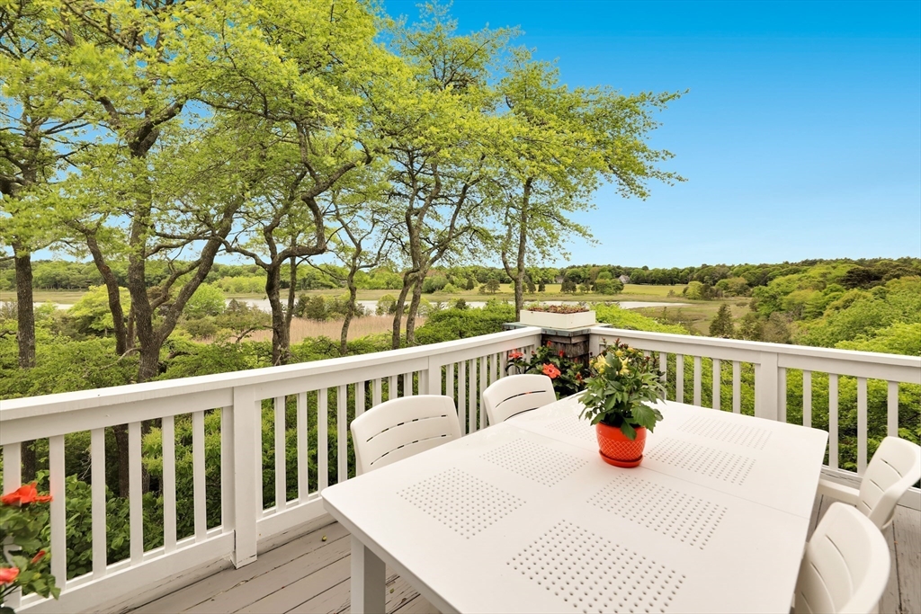 4 bed, 4+ bath apartment for rent at 17 Bourne Point Rd, Wareham — photo 9 of 42