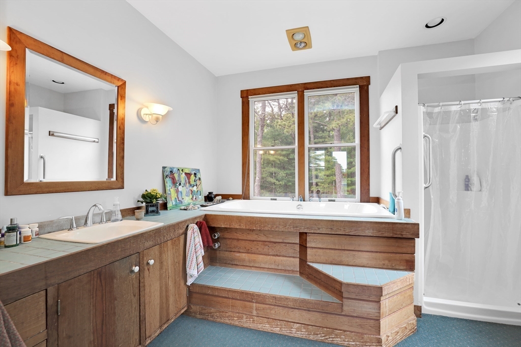 4 bed, 4+ bath apartment for rent at 17 Bourne Point Rd, Wareham — photo 23 of 42