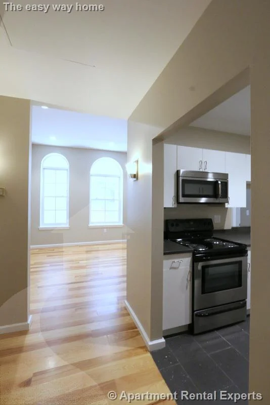 2 bed, 1 bath apartment for rent at 17 Bow St Unit 12, Union Square — photo 19 of 19