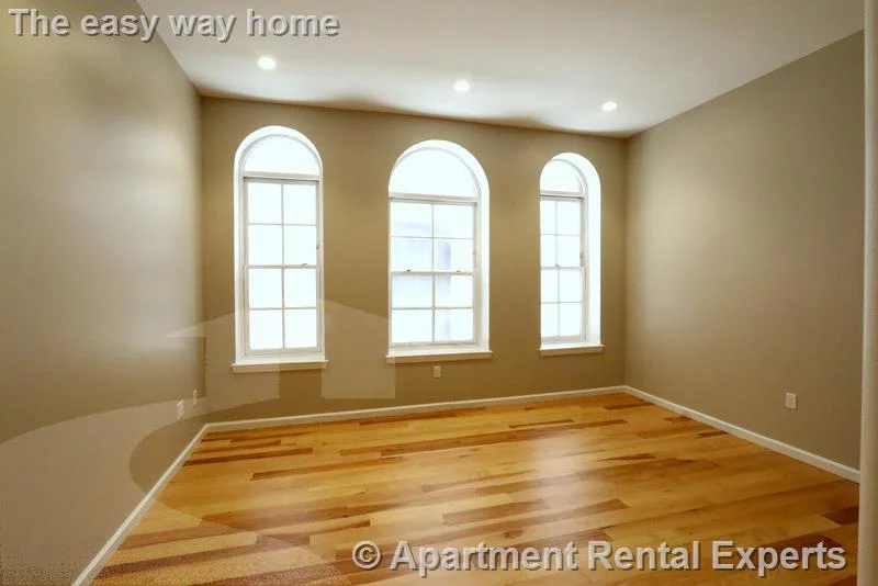 2 bed, 1 bath apartment for rent at 17 Bow St Unit 12, Union Square