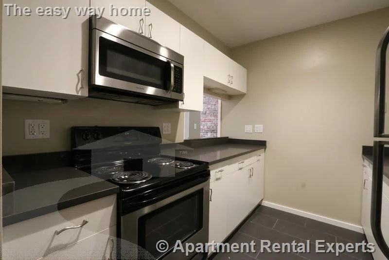 2 bed, 1 bath apartment for rent at 17 Bow St Unit 12, Union Square — photo 10 of 19