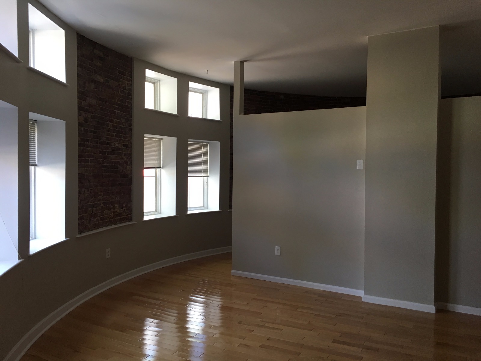 1 bed, 1 bath apartment for rent at 17 Bow St Unit 15, Prospect Hill — photo 2 of 7