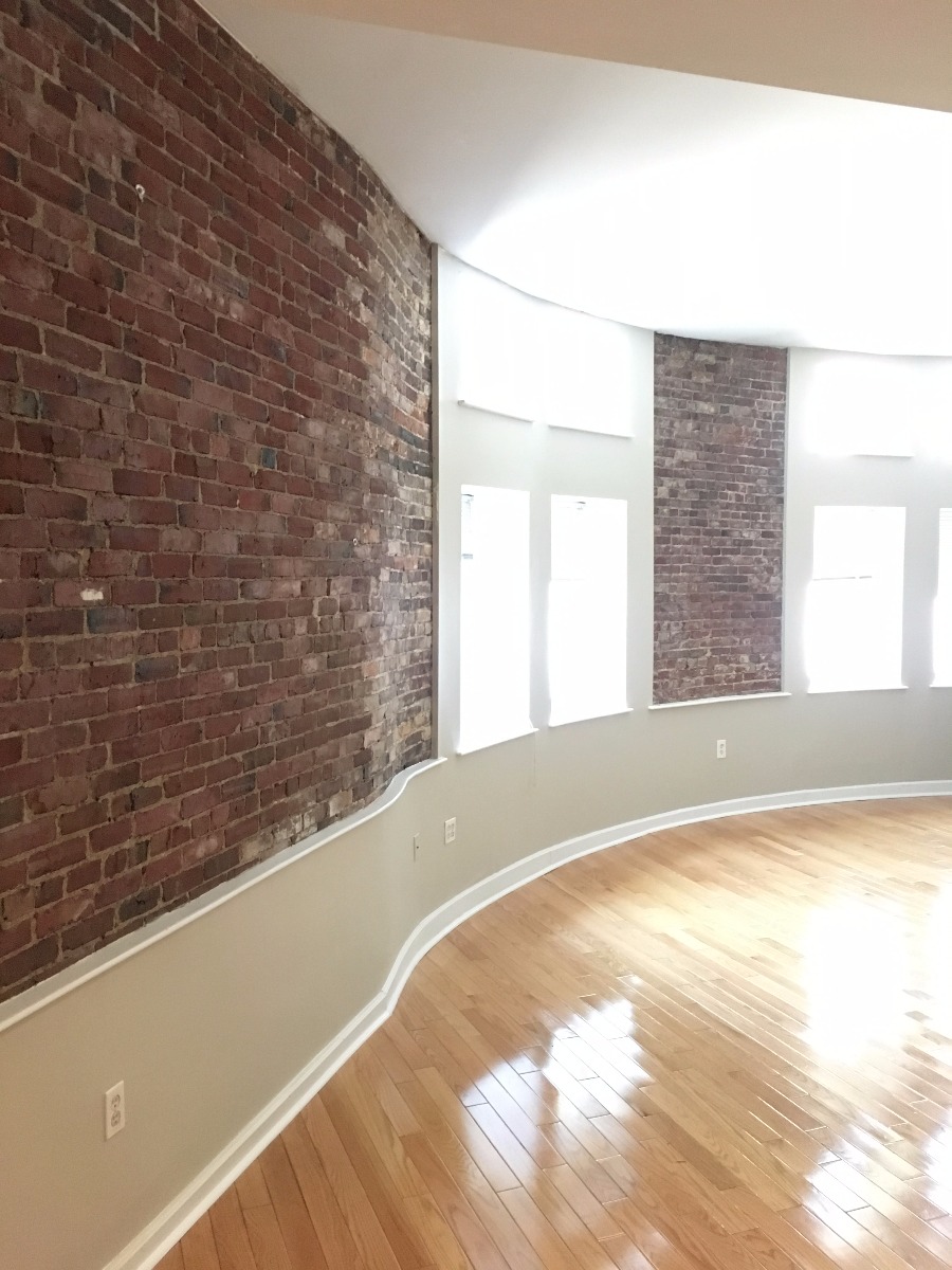 1 bed, 1 bath apartment for rent at 17 Bow St Unit 15, Prospect Hill — photo 1 of 7