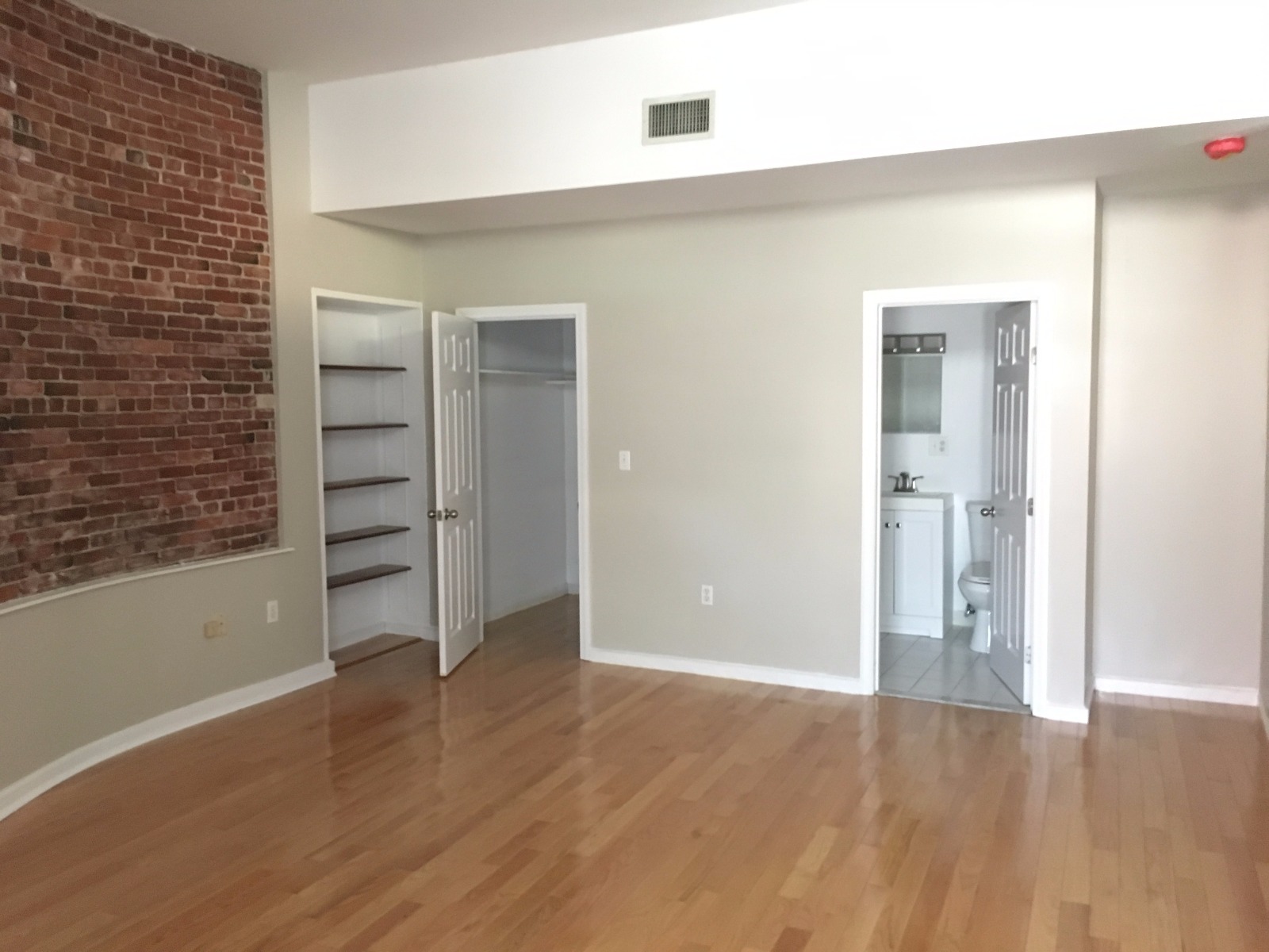 1 bed, 1 bath apartment for rent at 17 Bow St Unit 15, Prospect Hill — photo 6 of 7