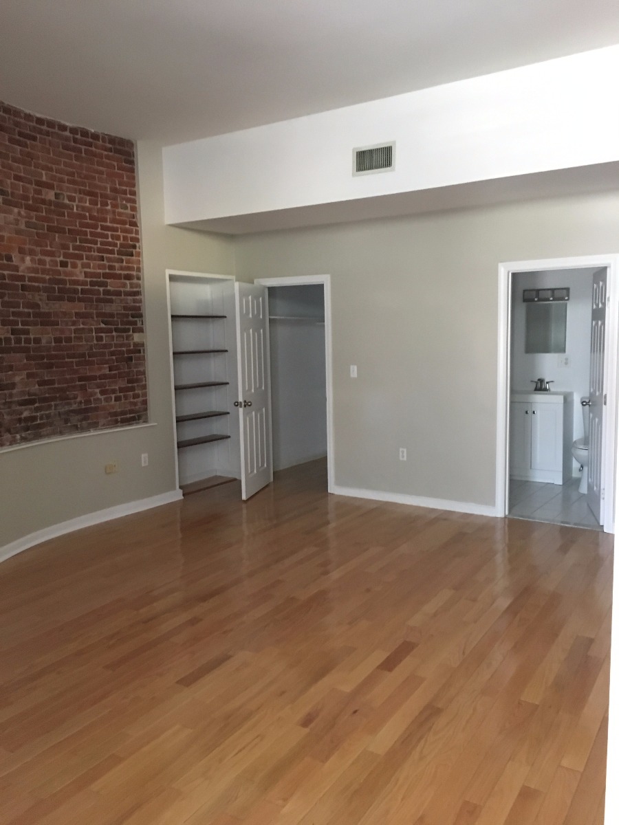 1 bed, 1 bath apartment for rent at 17 Bow St Unit 15, Prospect Hill — photo 5 of 7