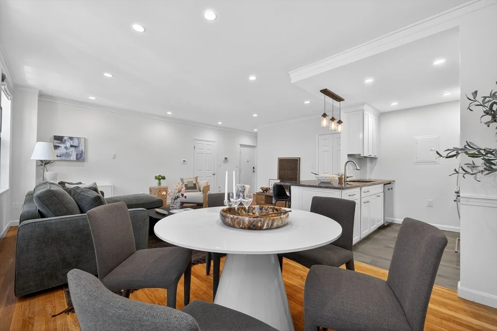 2 bed, 2 bath apartment for rent at 17 Bowdoin St Unit 3AB, Beacon Hill — photo 5 of 28
