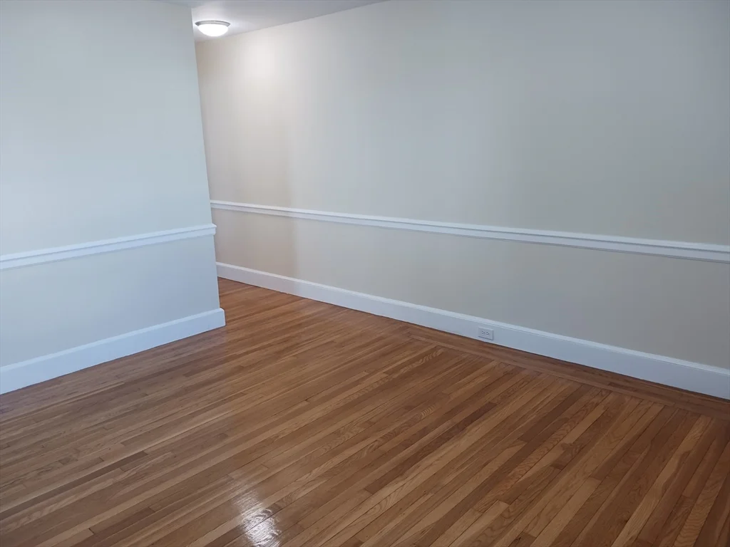 1 bed, 1 bath apartment for rent at 17 Brewster St Unit B, Plymouth — photo 6 of 9