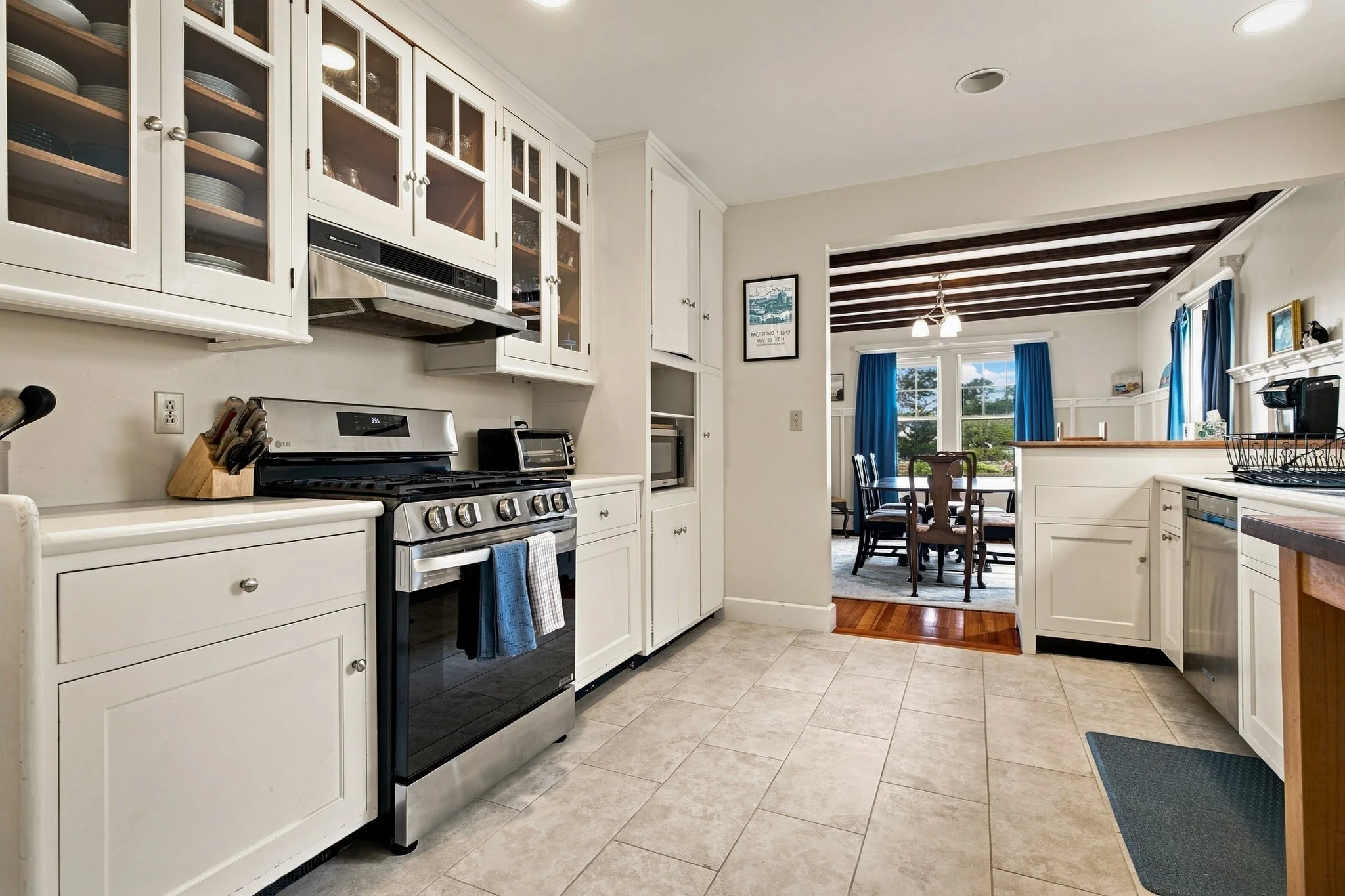 4 bed, 1 bath apartment for rent at 17 Briarstone, Rockport — photo 4 of 19