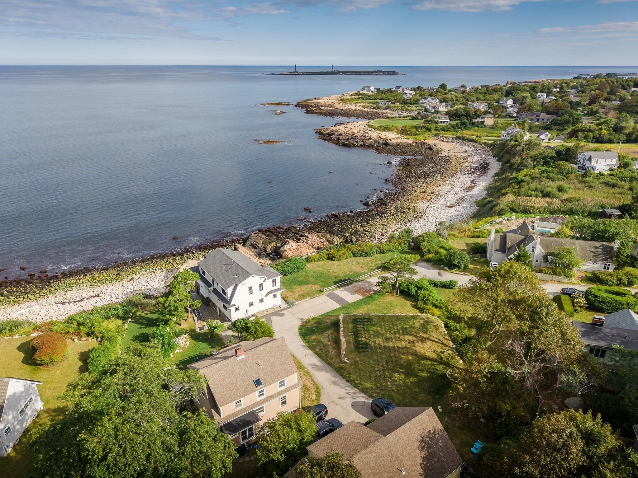 4 bed, 1 bath apartment for rent at 17 Briarstone, Rockport — photo 17 of 19