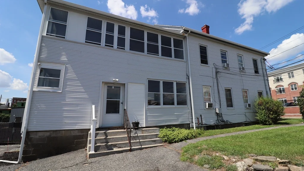 1 bed, 1 bath apartment for rent at 17 Brigham St Unit 23, Westborough