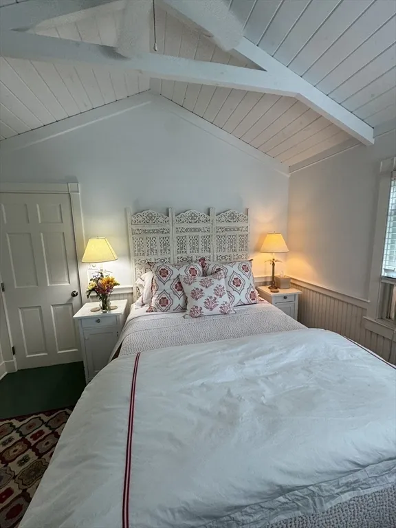 5 bed, 4+ bath apartment for rent at 17 Burnell, Nantucket — photo 22 of 24