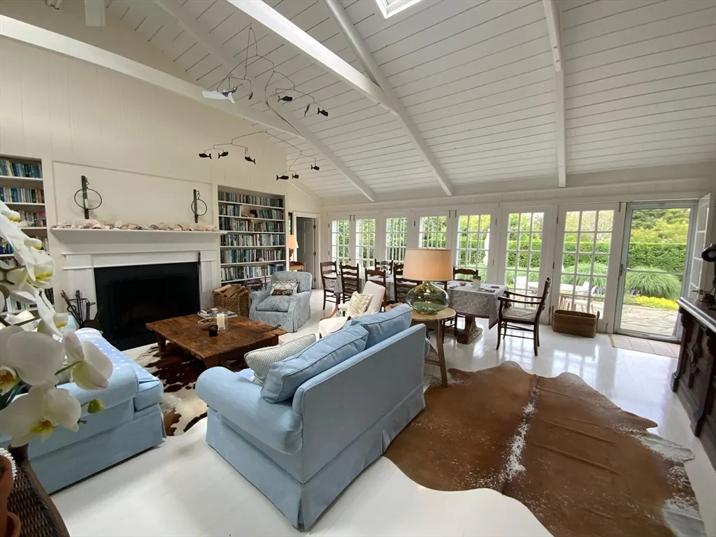 5 bed, 4+ bath apartment for rent at 17 Burnell, Nantucket — photo 14 of 24