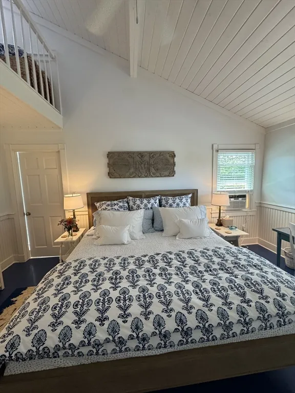 5 bed, 4+ bath apartment for rent at 17 Burnell, Nantucket — photo 21 of 24