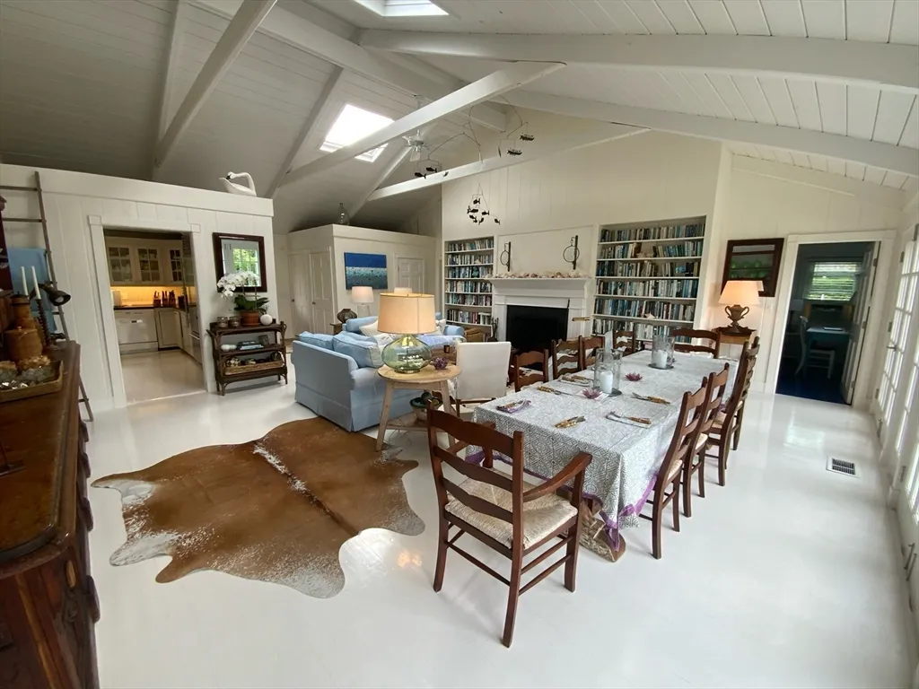 5 bed, 4+ bath apartment for rent at 17 Burnell, Nantucket — photo 13 of 24