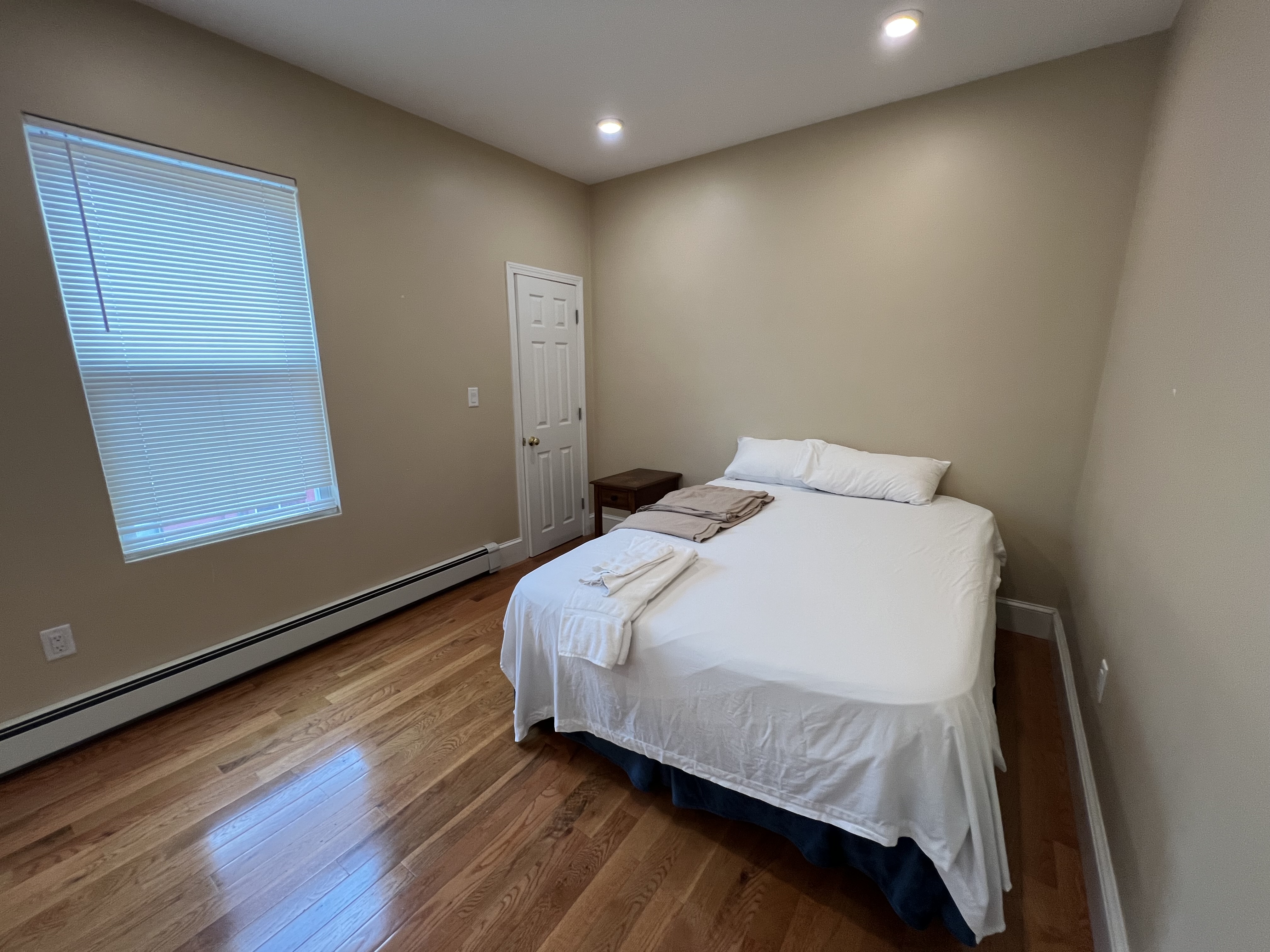 Studio bed, 1 bath apartment for rent at 17 Burney St Unit 2A, Mission Hill — photo 5 of 9