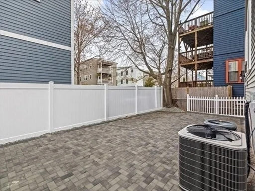 2 bed, 1 bath apartment for rent at 17 Cameron Ave Unit 17, North Cambridge — photo 5 of 29