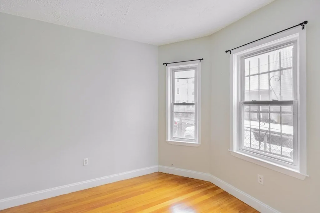 3 bed, 1 bath apartment for rent at 17 Cawfield Unit 1, Dorchester — photo 7 of 13