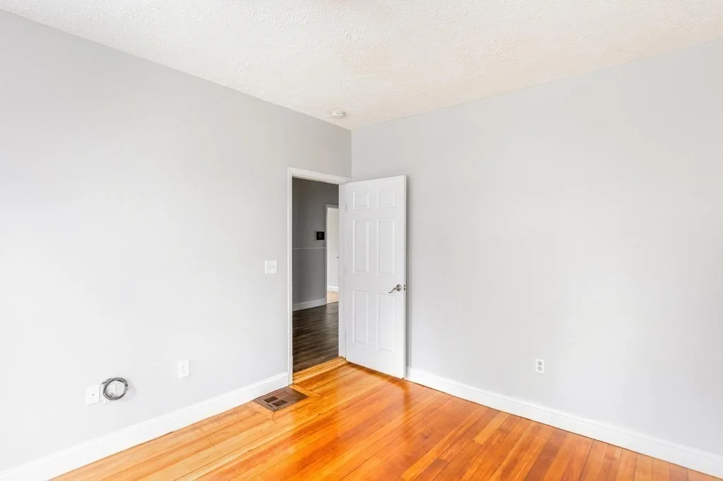 3 bed, 1 bath apartment for rent at 17 Cawfield Unit 1, Dorchester — photo 8 of 13