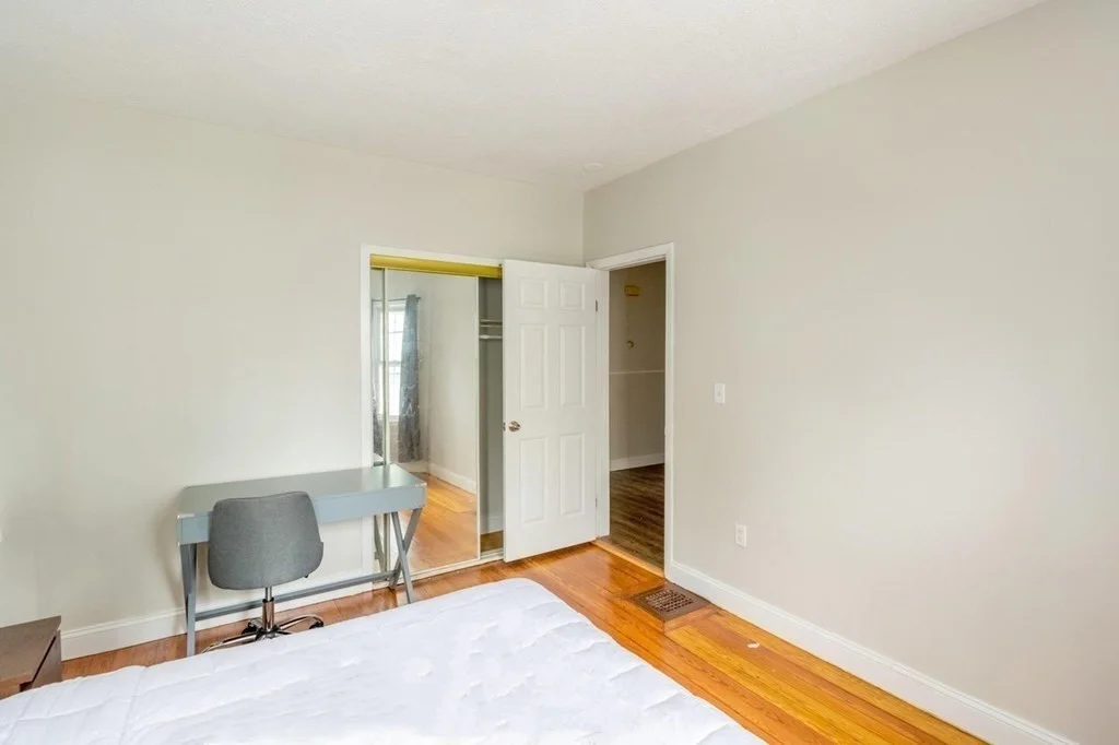 3 bed, 1 bath apartment for rent at 17 Cawfield Unit 1, Dorchester — photo 4 of 13