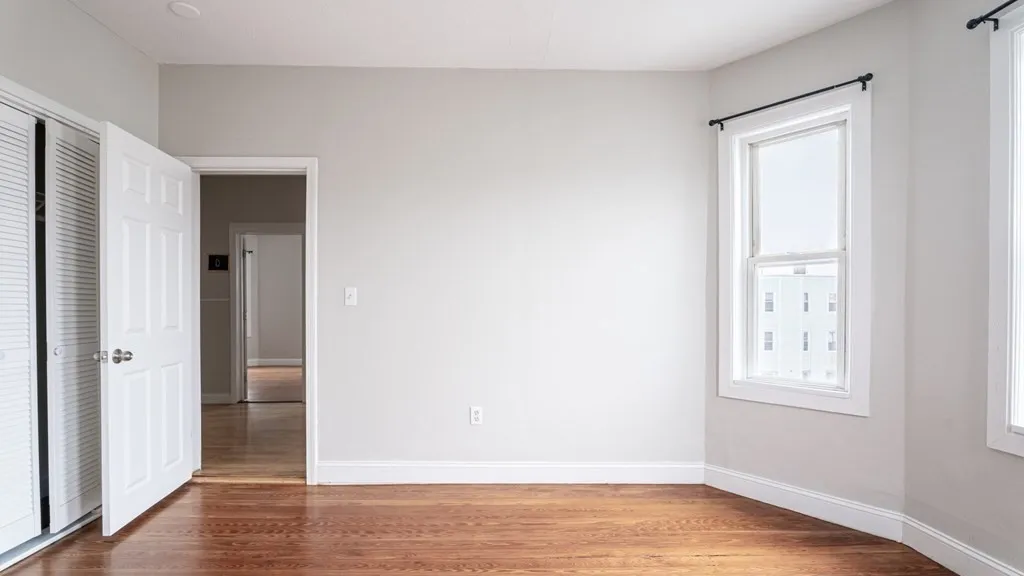 3 bed, 1 bath apartment for rent at 17 Cawfield Unit 3, Boston — photo 7 of 16