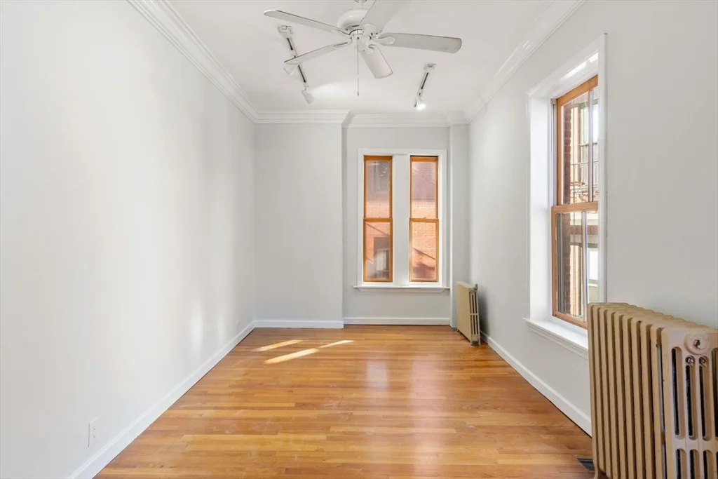 1 bed, 1 bath apartment for rent at 17 Cazenove St Unit 406, South End — photo 2 of 26
